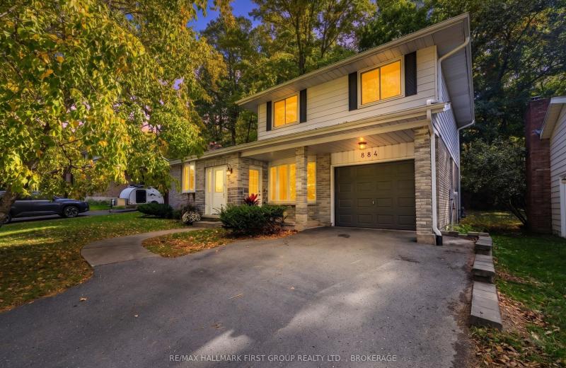 884 Safari Drive, Kingston, ON K7M 6X5