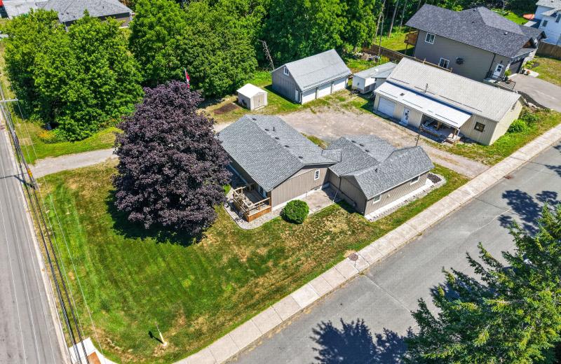 6 Ermatinger Street, Selwyn, ON K0L 2H0