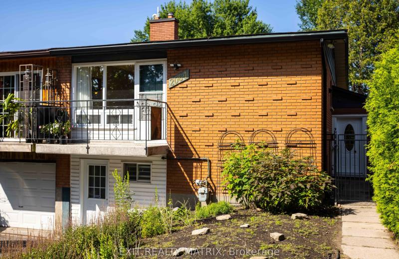 2064 St Laurent Boulevard, Elmvale Acres and Area, ON K1G 1A9