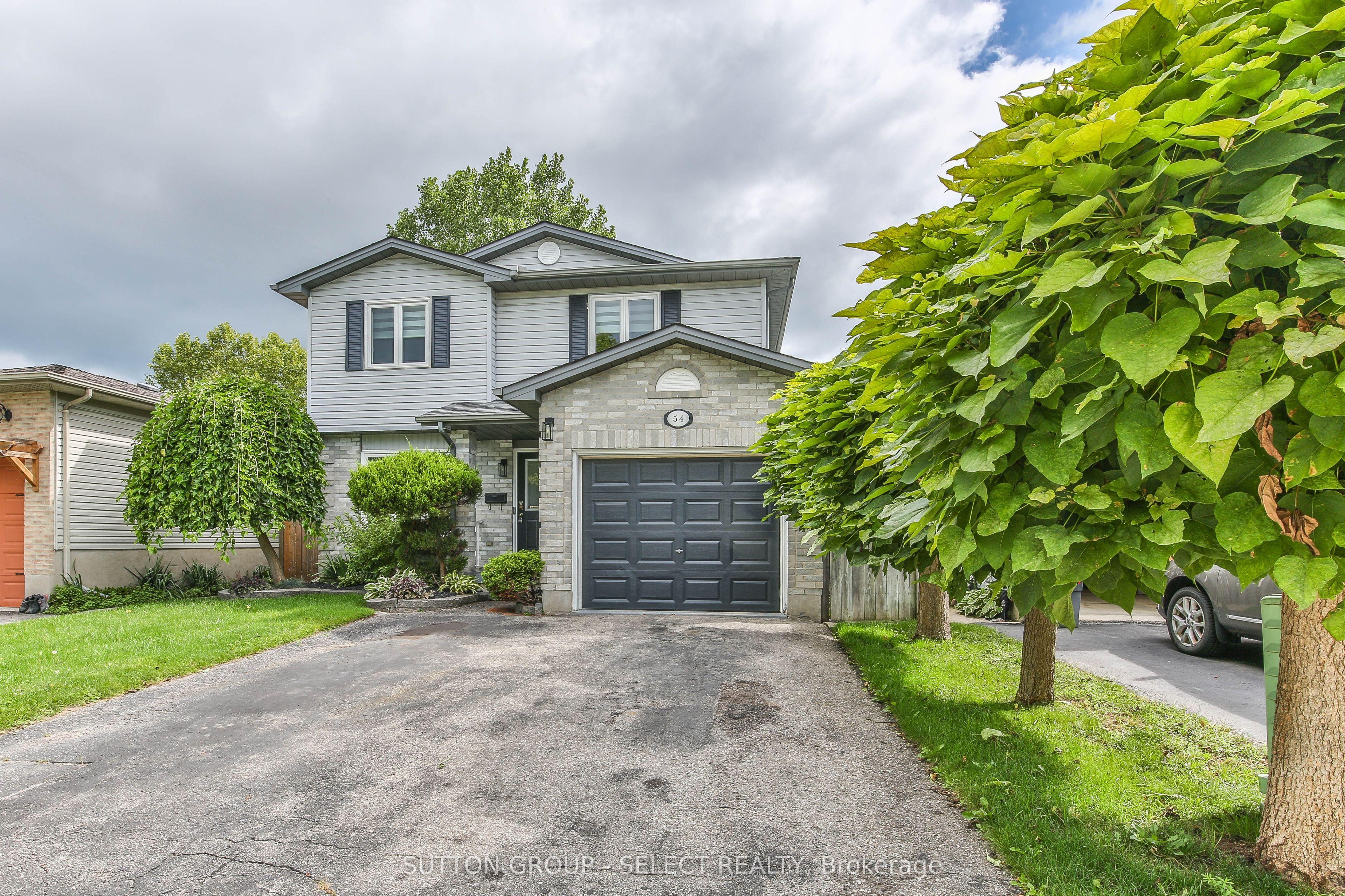 54 Sunrise Crescent, London East, ON N5V 4V5