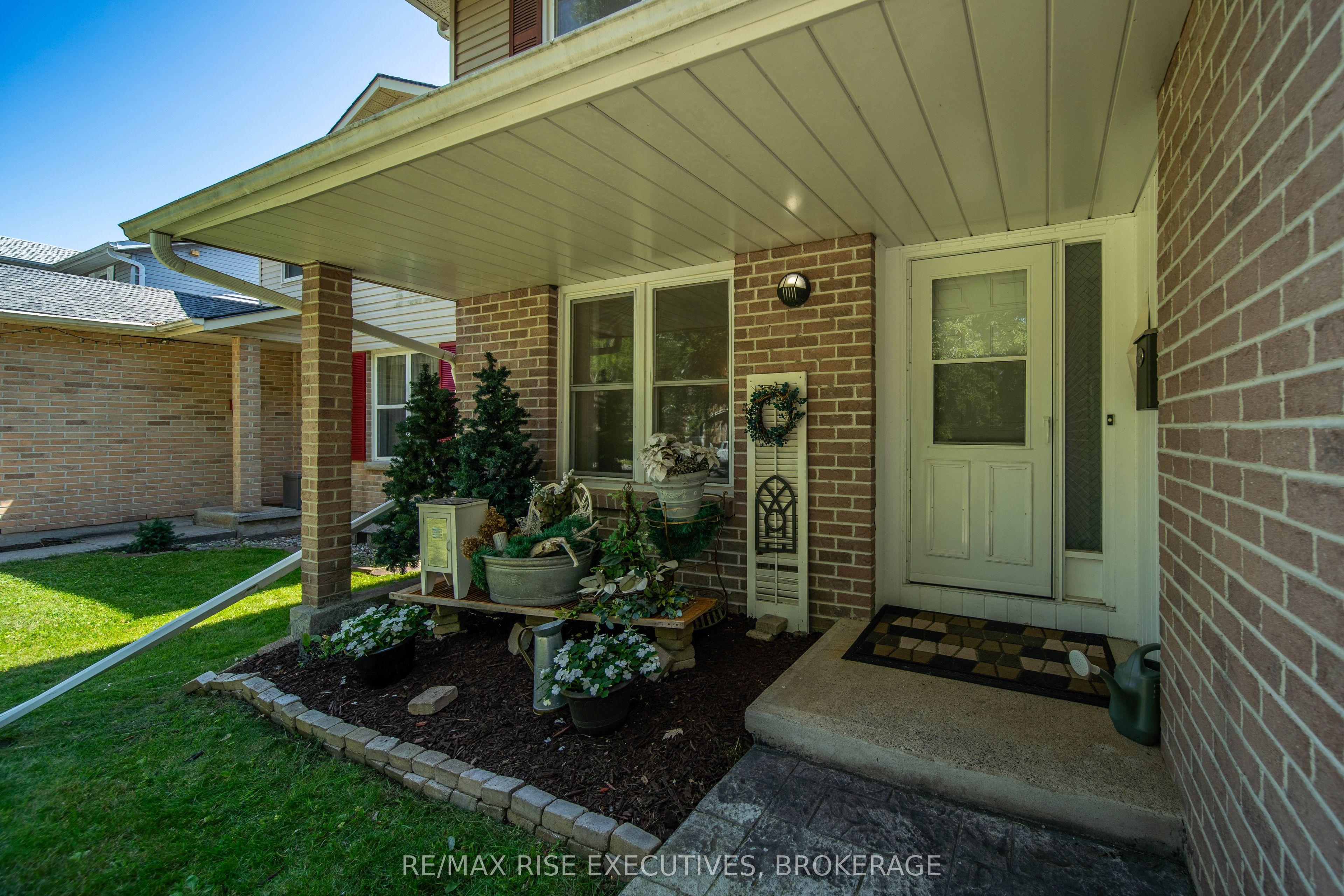 149 Grenadier Drive, Kingston, ON K7K 6H1