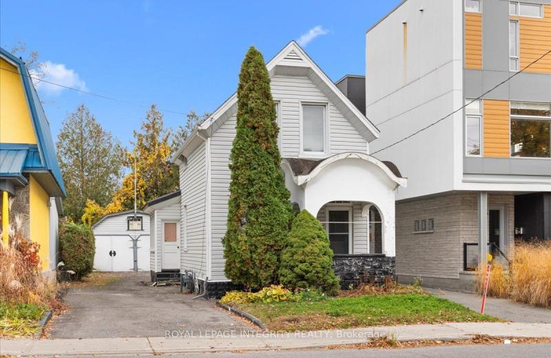 310 Hinchey Avenue, West Centre Town, ON K1Y 1M2