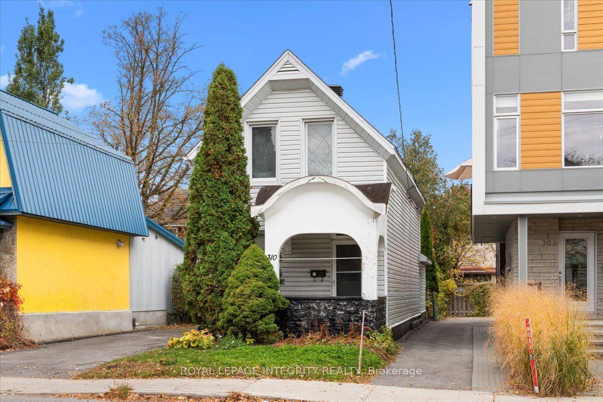 310 Hinchey Avenue, West Centre Town, ON K1Y 1M2