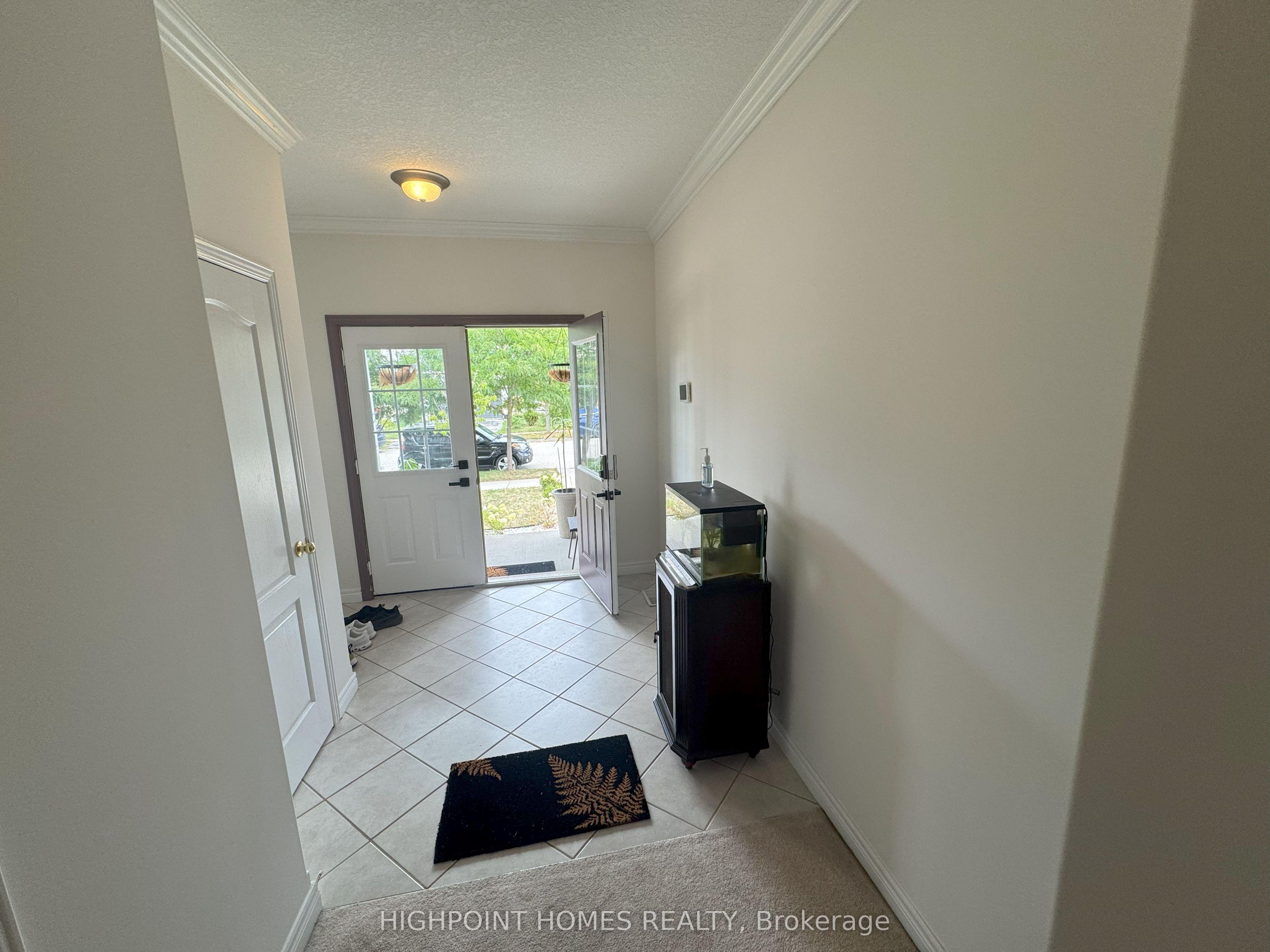 770 Brandenburg Boulevard Room 3, Waterloo, ON N2T 2X1