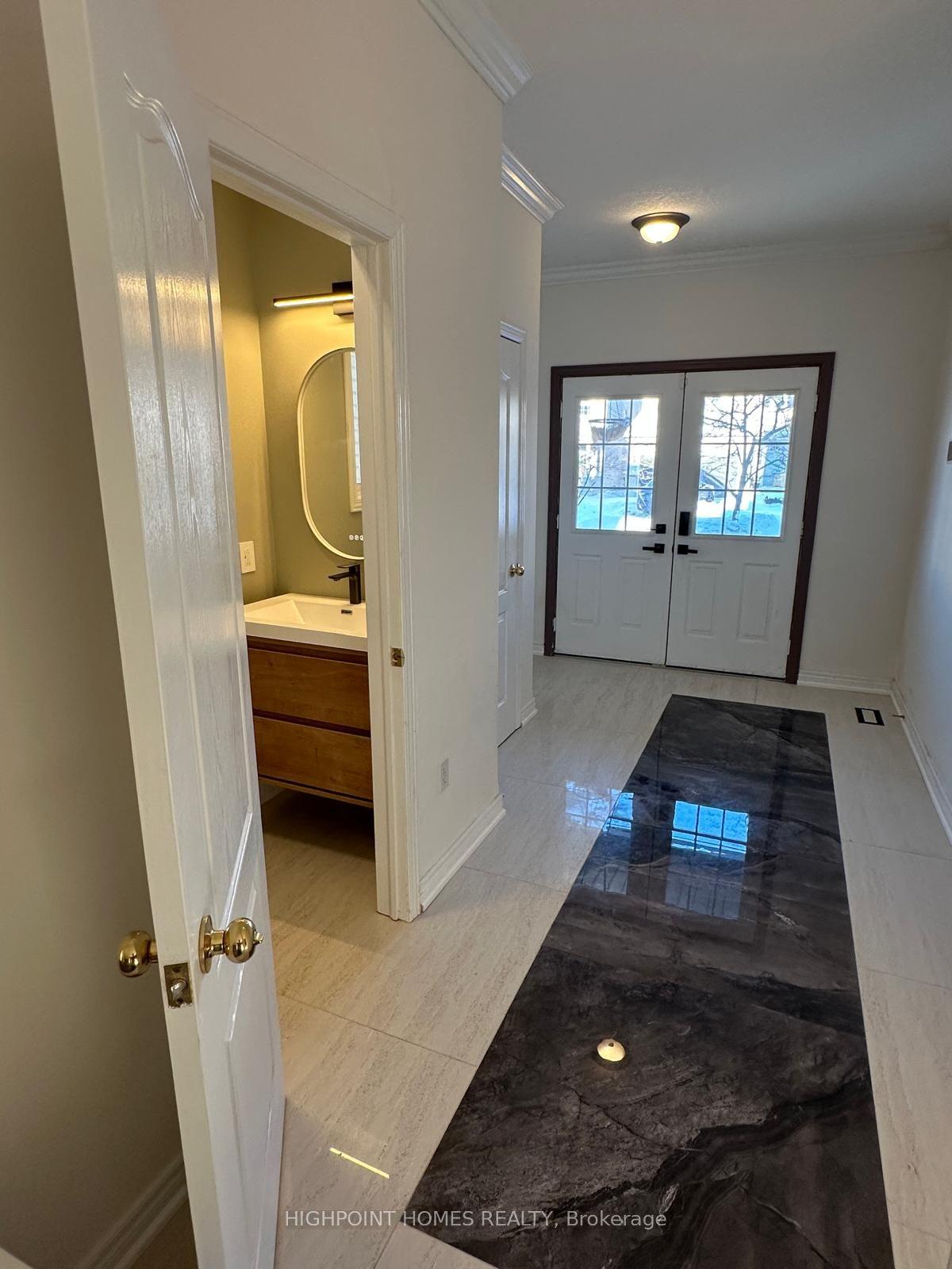 770 Brandenburg Boulevard Room 3, Waterloo, ON N2T 2X1