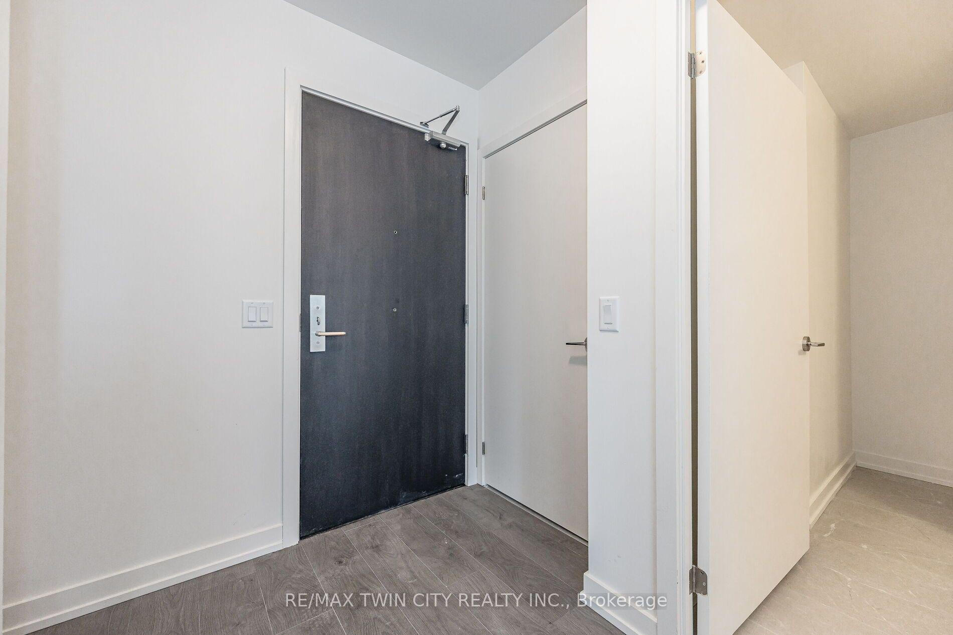 55 Duke Street W 610, Kitchener, ON N2H 0C9