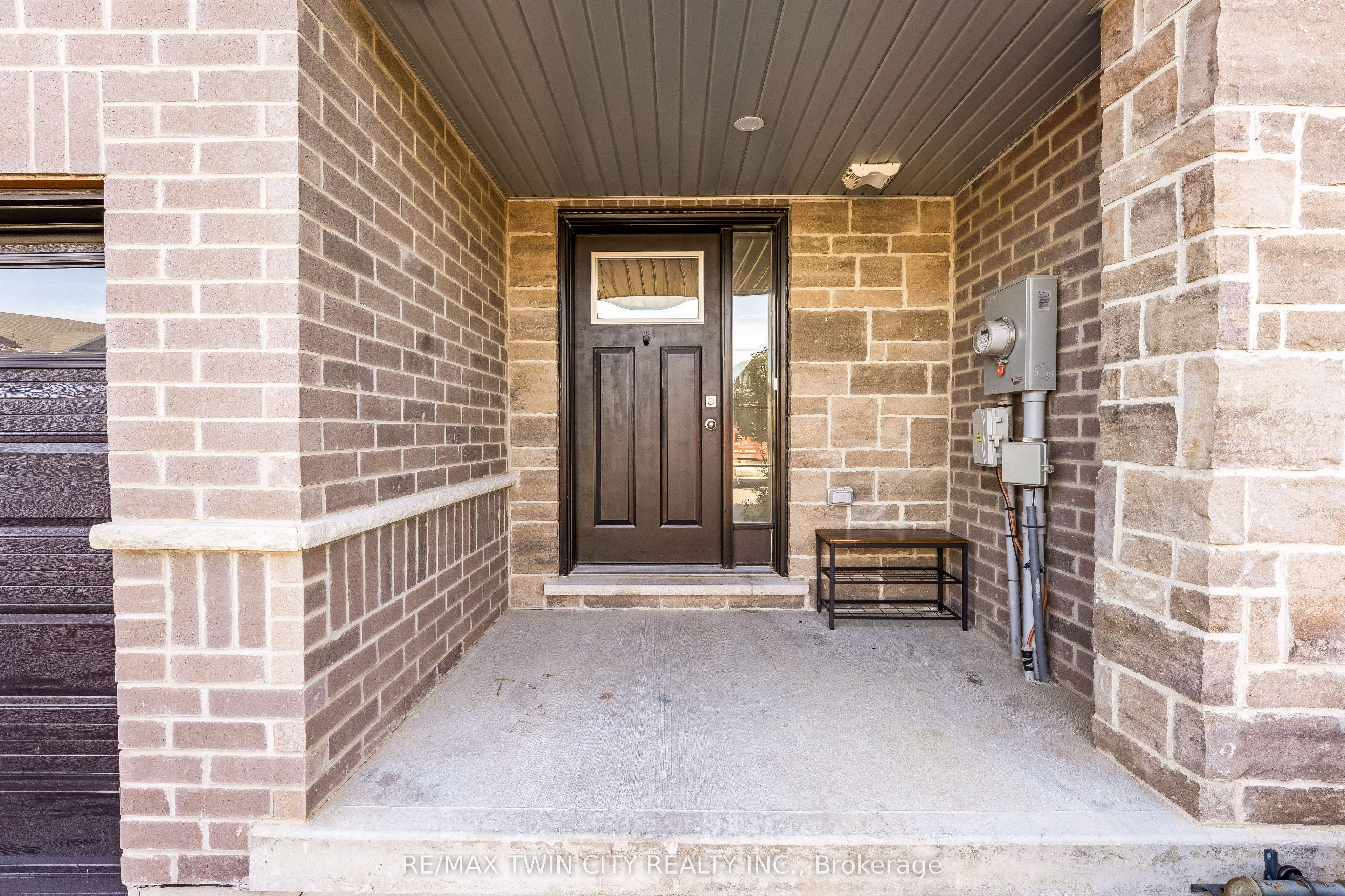 81 Woodedge Circle, Kitchener, ON N2R 0P8