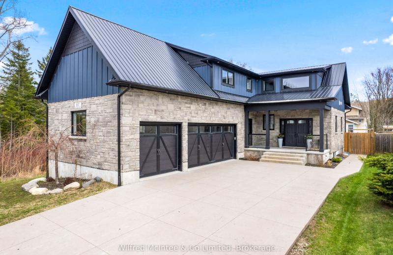 107 Ottawa Avenue, Saugeen Shores, ON N0H 2L0