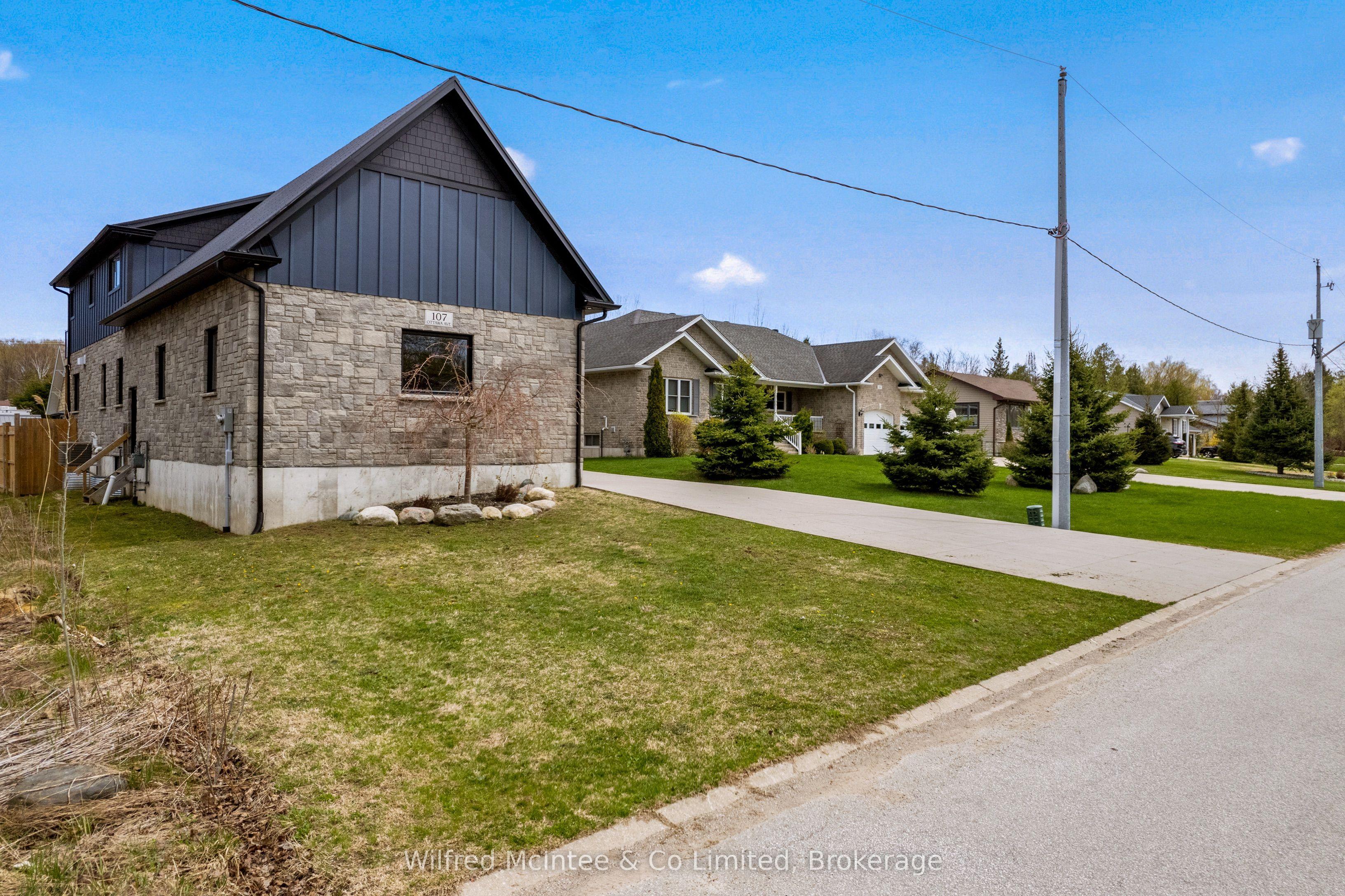 107 Ottawa Avenue, Saugeen Shores, ON N0H 2L0