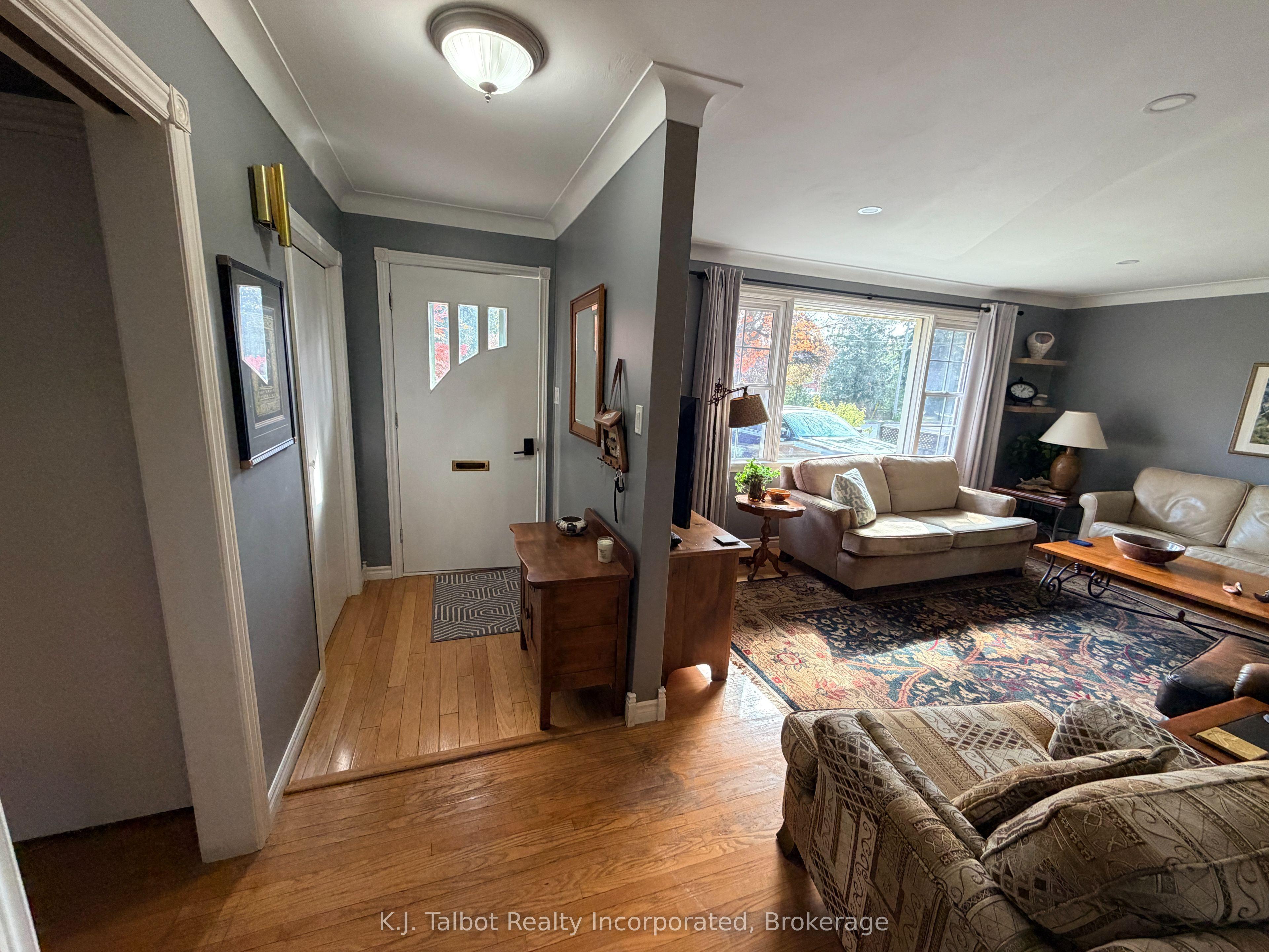 35 Napier Street, Goderich, ON N7A 1W2