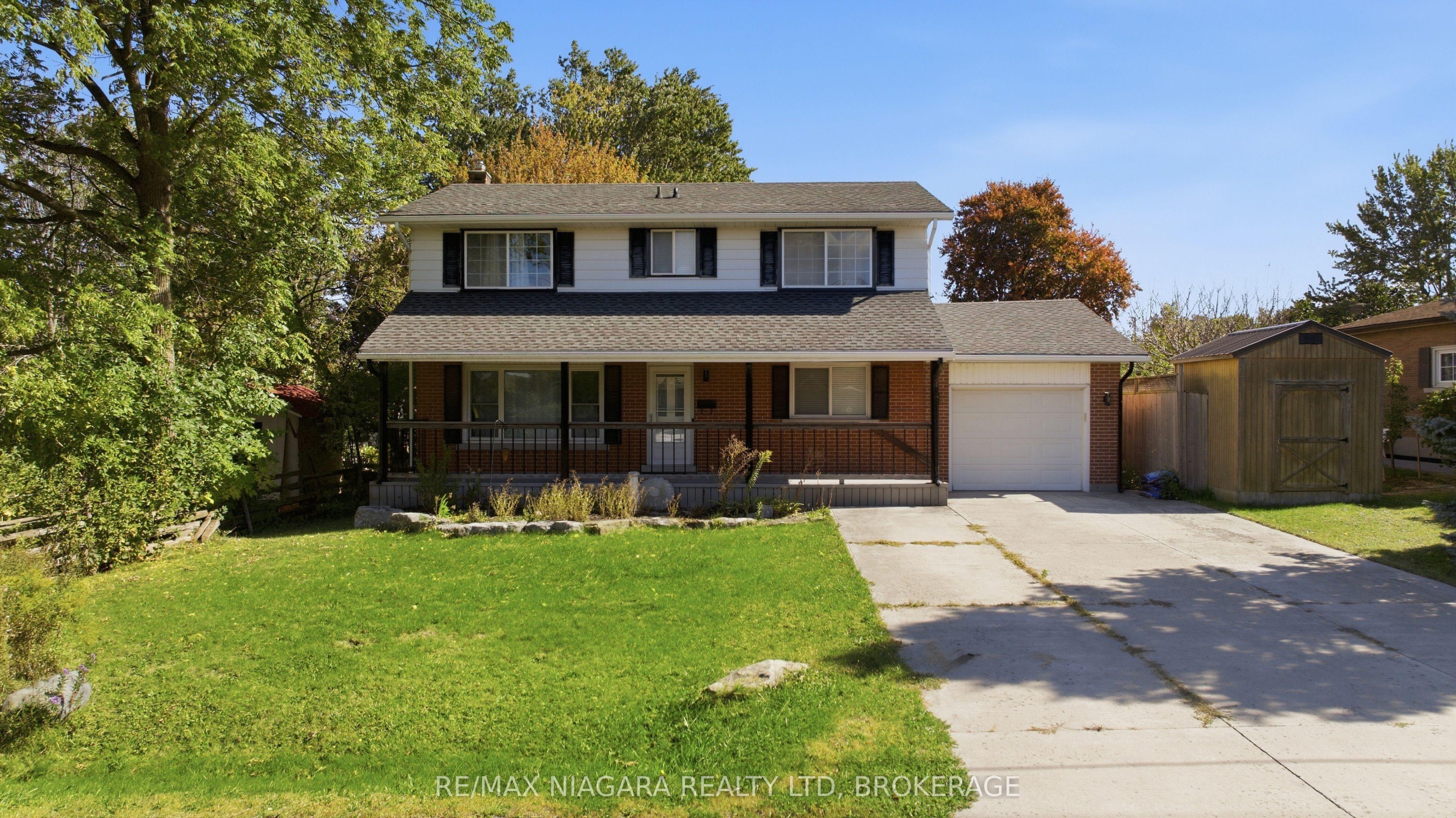 163 Champlain Drive, Fort Erie, ON L2A 1Z9