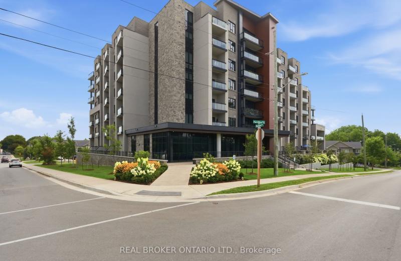 30 Hamilton Street S 101, Hamilton, ON L8B 1V8