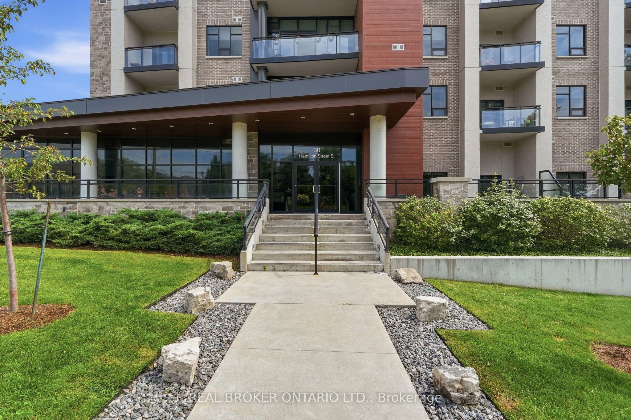 30 Hamilton Street S 101, Hamilton, ON L8B 1V8