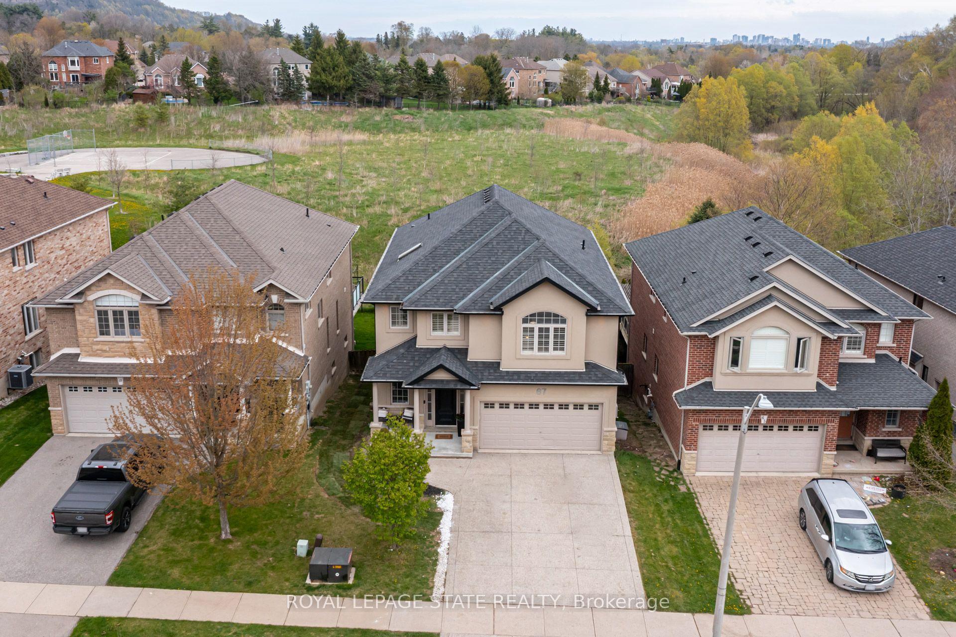 67 Newcombe Road, Hamilton, ON L9H 7T3