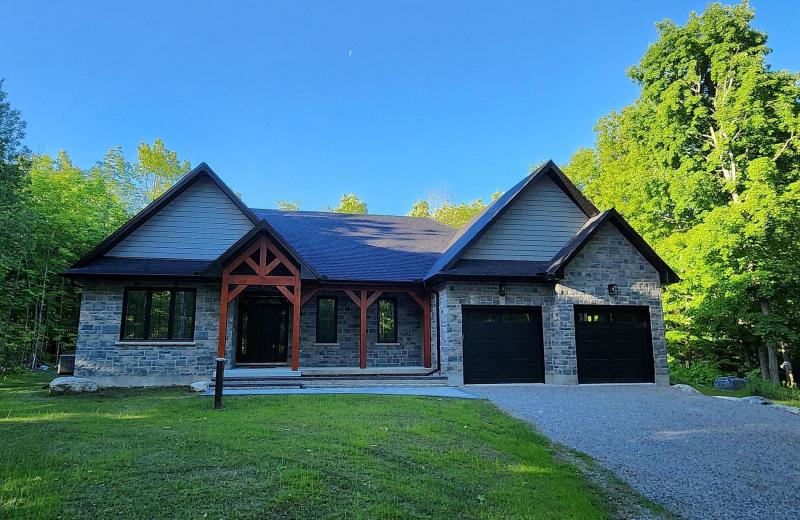 11 Maplewood Court, Trent Lakes, ON K0L 1J0