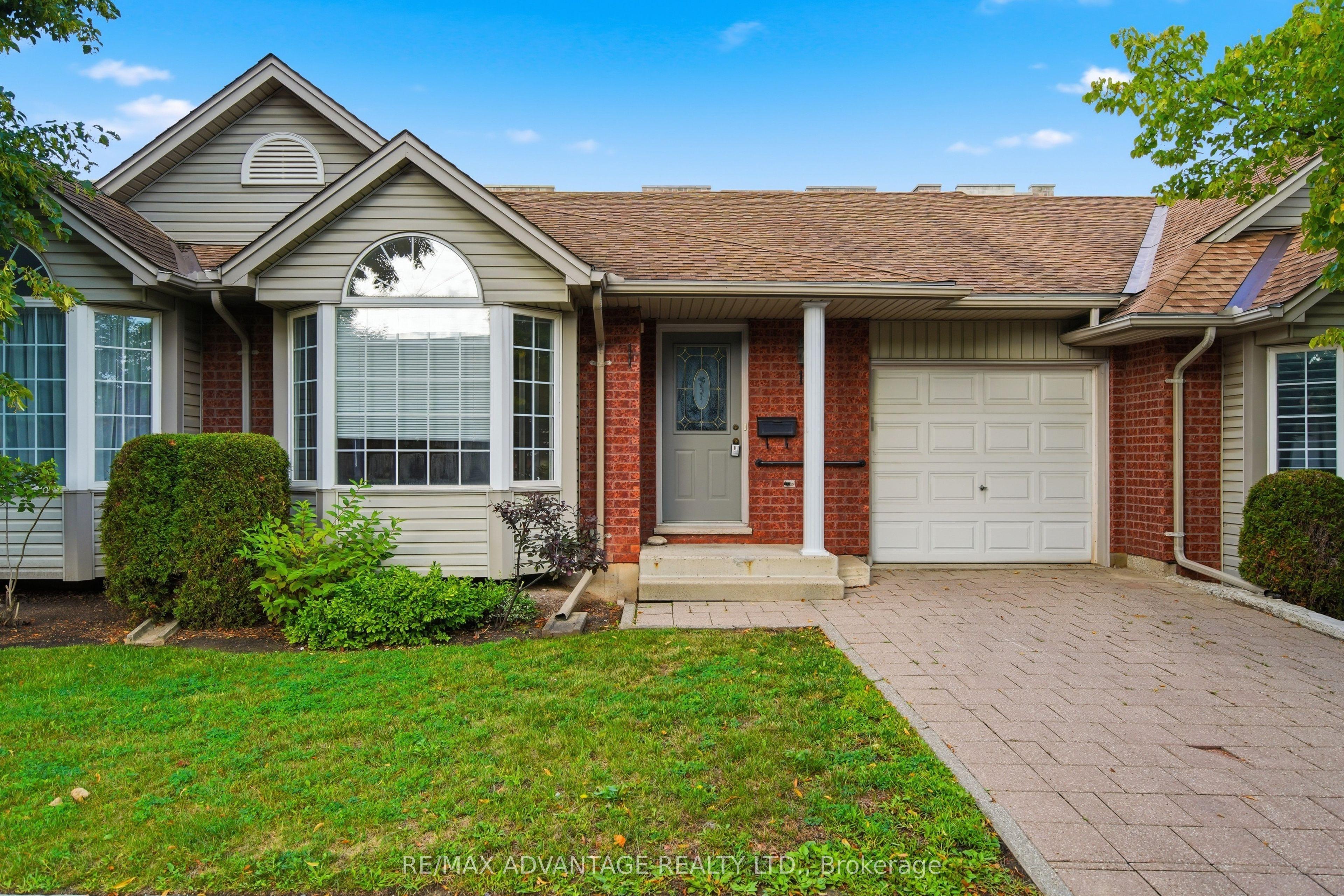 122 Sherwood Forest Square 18, London North, ON N6G 5G8