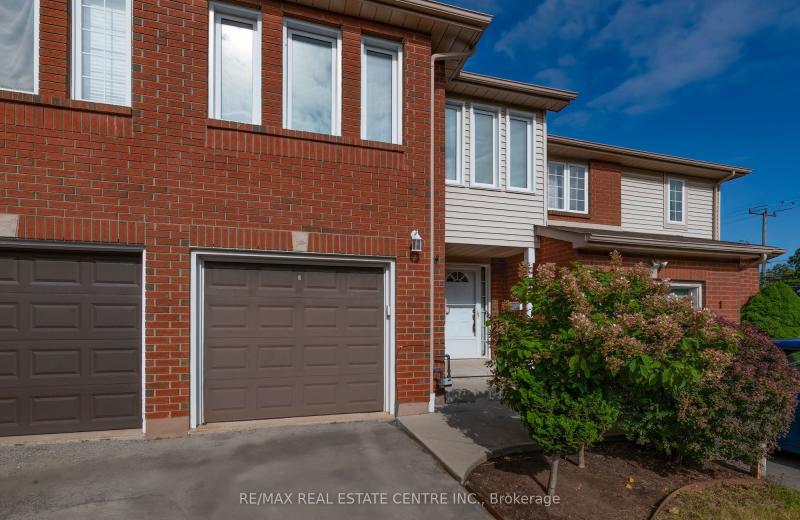 2 Walker Court, Grimsby, ON L3M 5J5