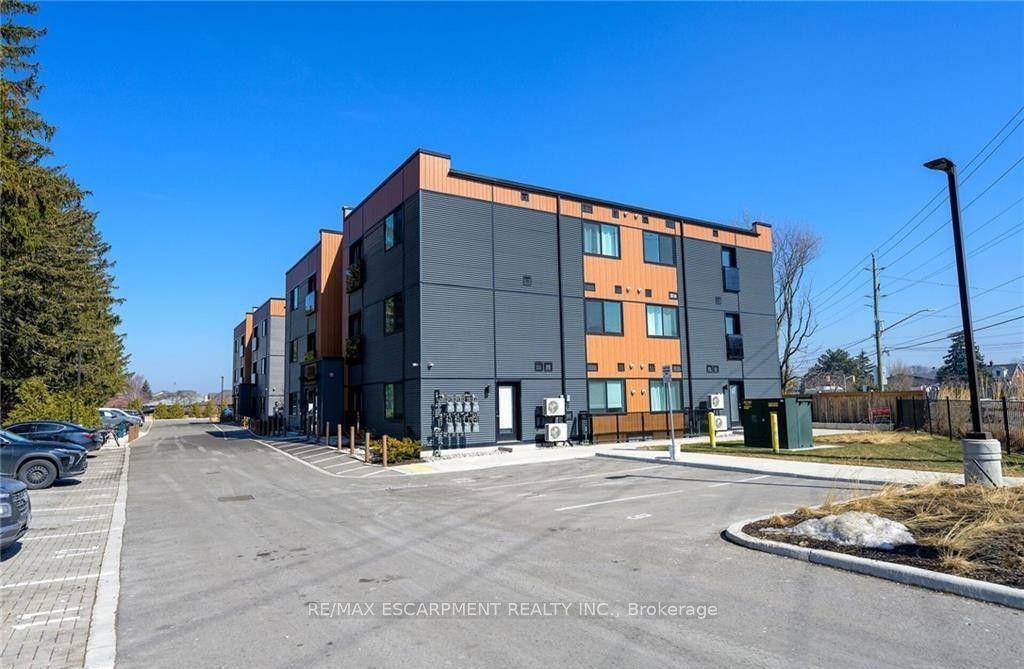 261 King Street E 303, Hamilton, ON L8N 1B9