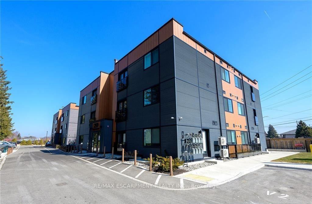 261 King Street E 303, Hamilton, ON L8N 1B9