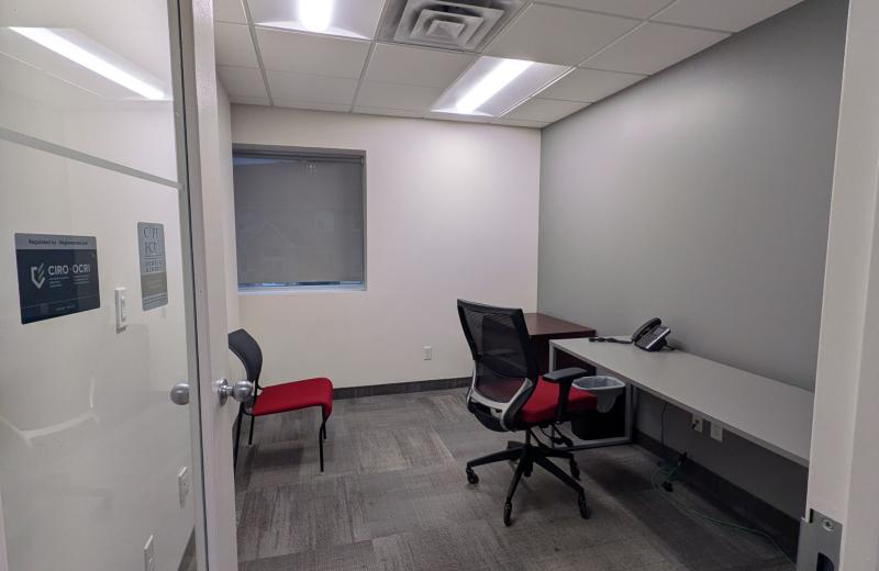 5 Corvus Court #220, Country Place - Pineglen - Crestview and Area, ON K2E 7Z4