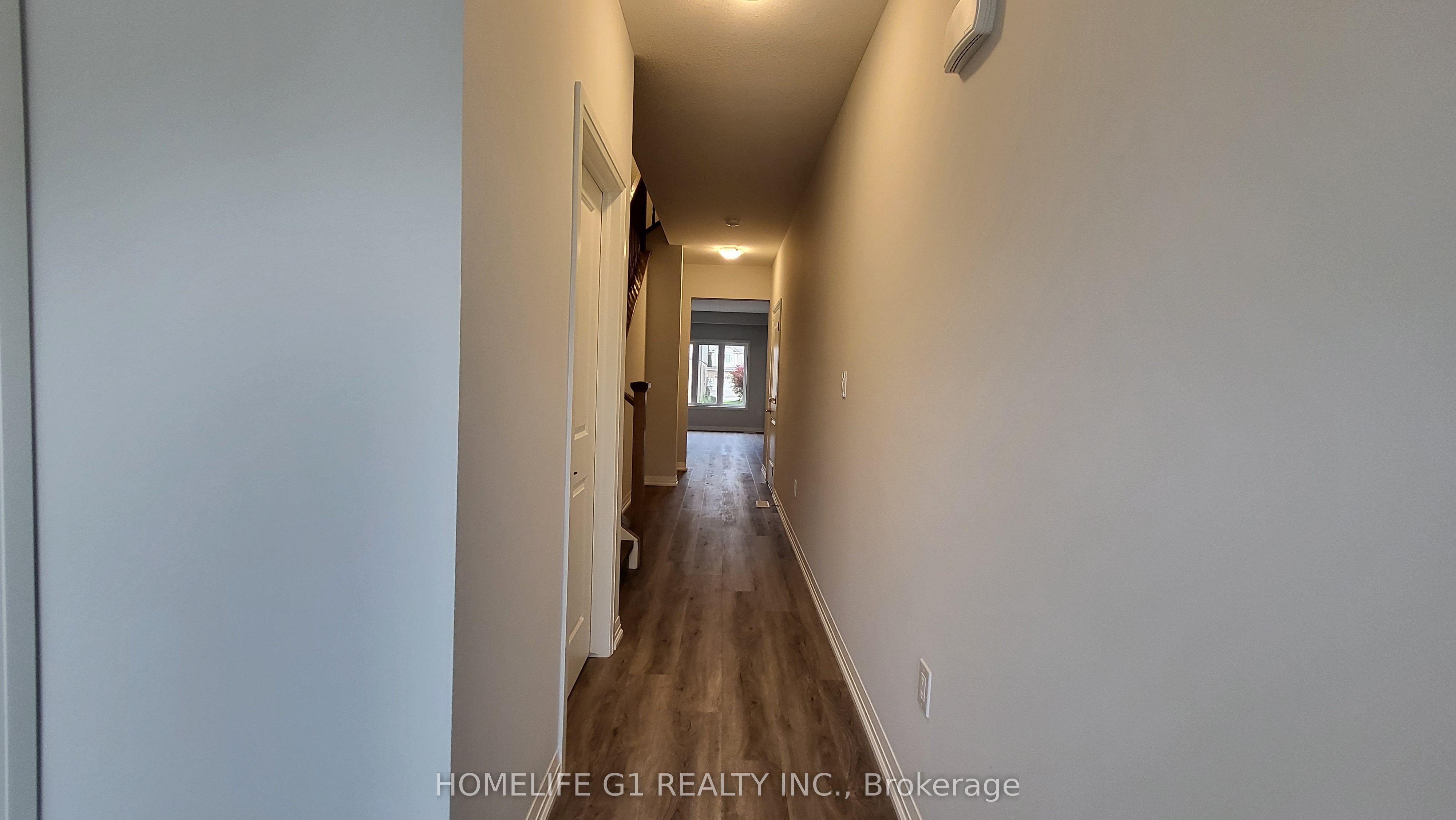 166 Bur Oak Drive, Thorold, ON L2V 0L8