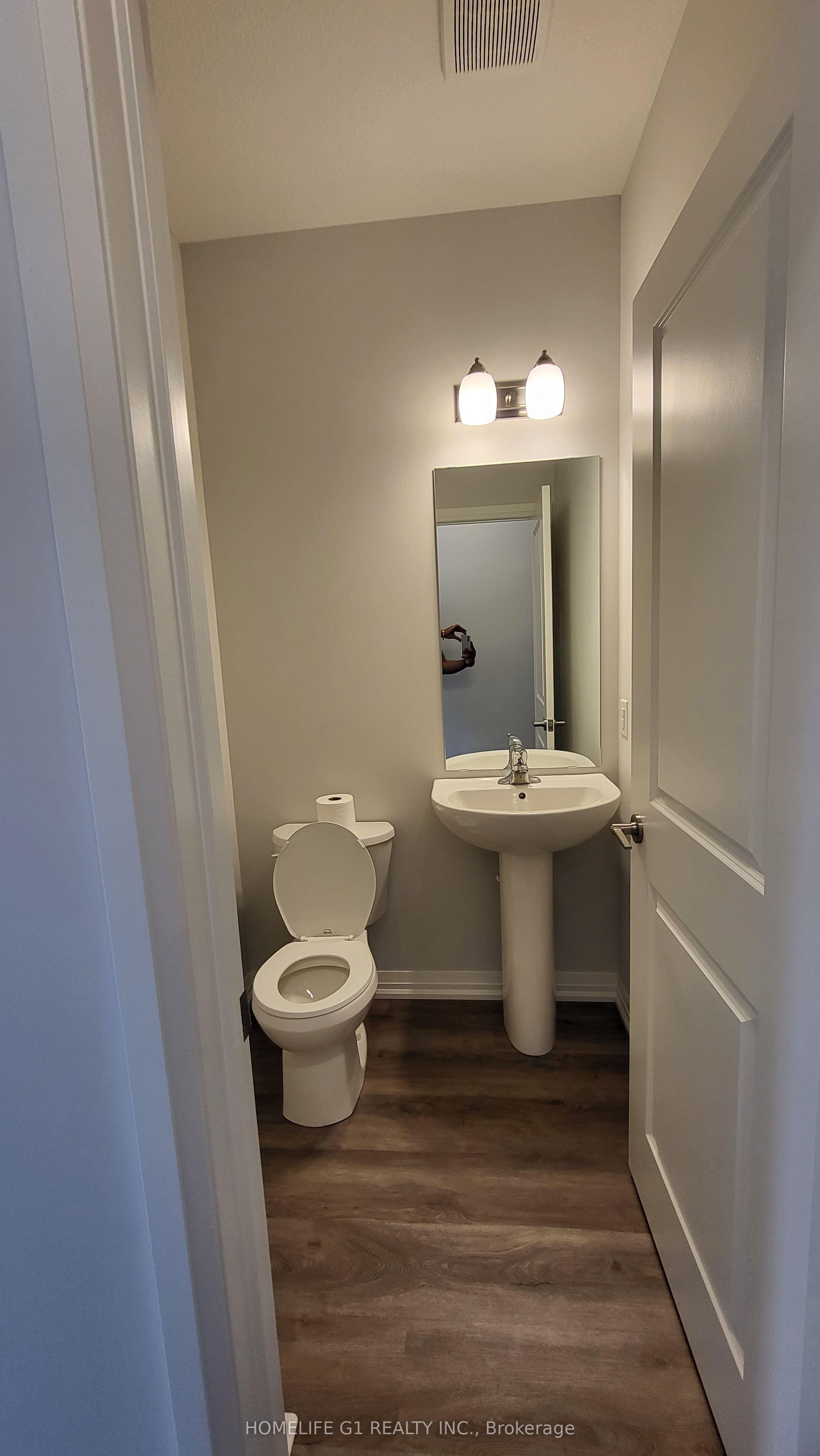 166 Bur Oak Drive, Thorold, ON L2V 0L8