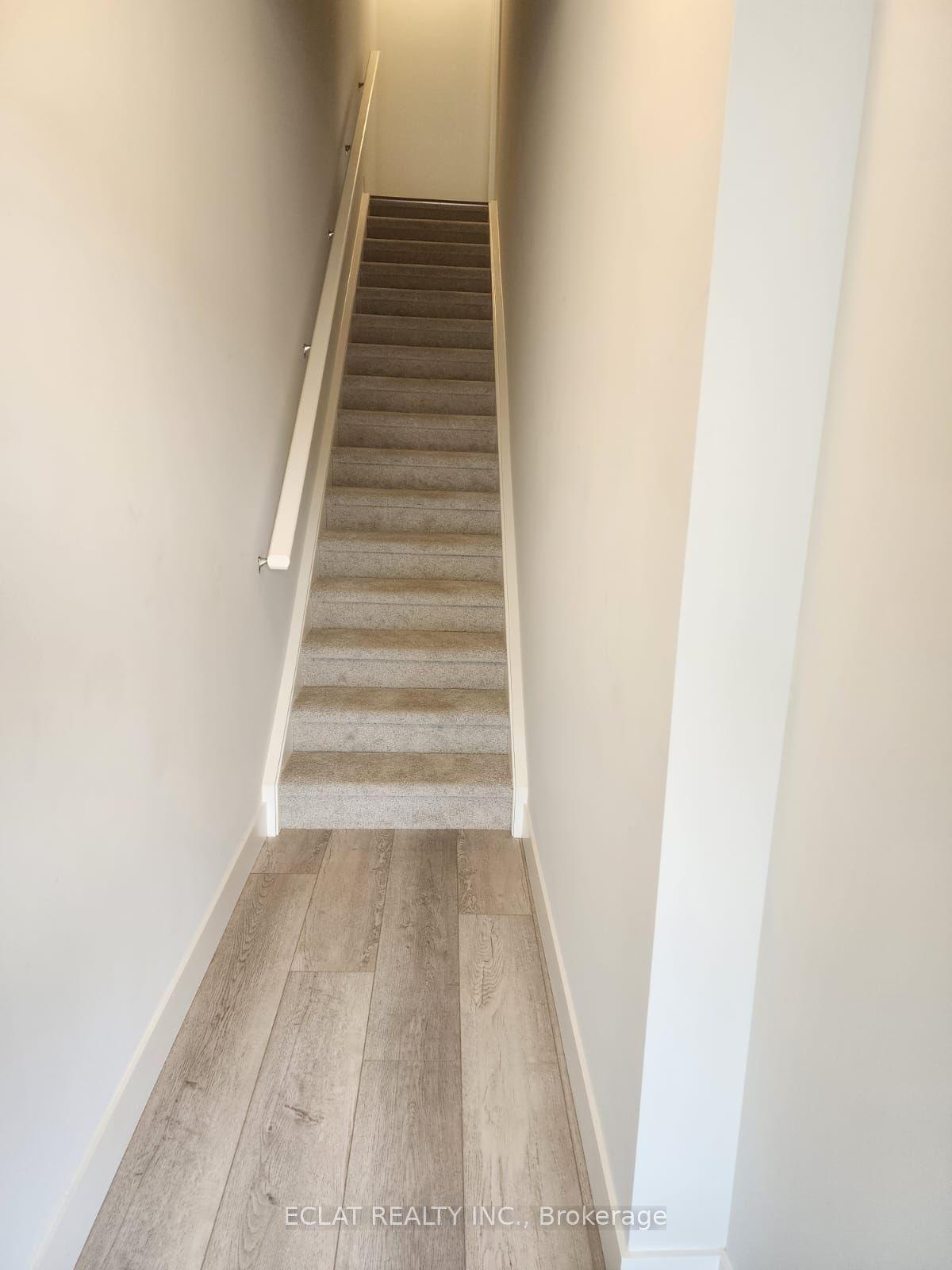 15-990 Deveron Crescent, London South, ON N5Z 5A4