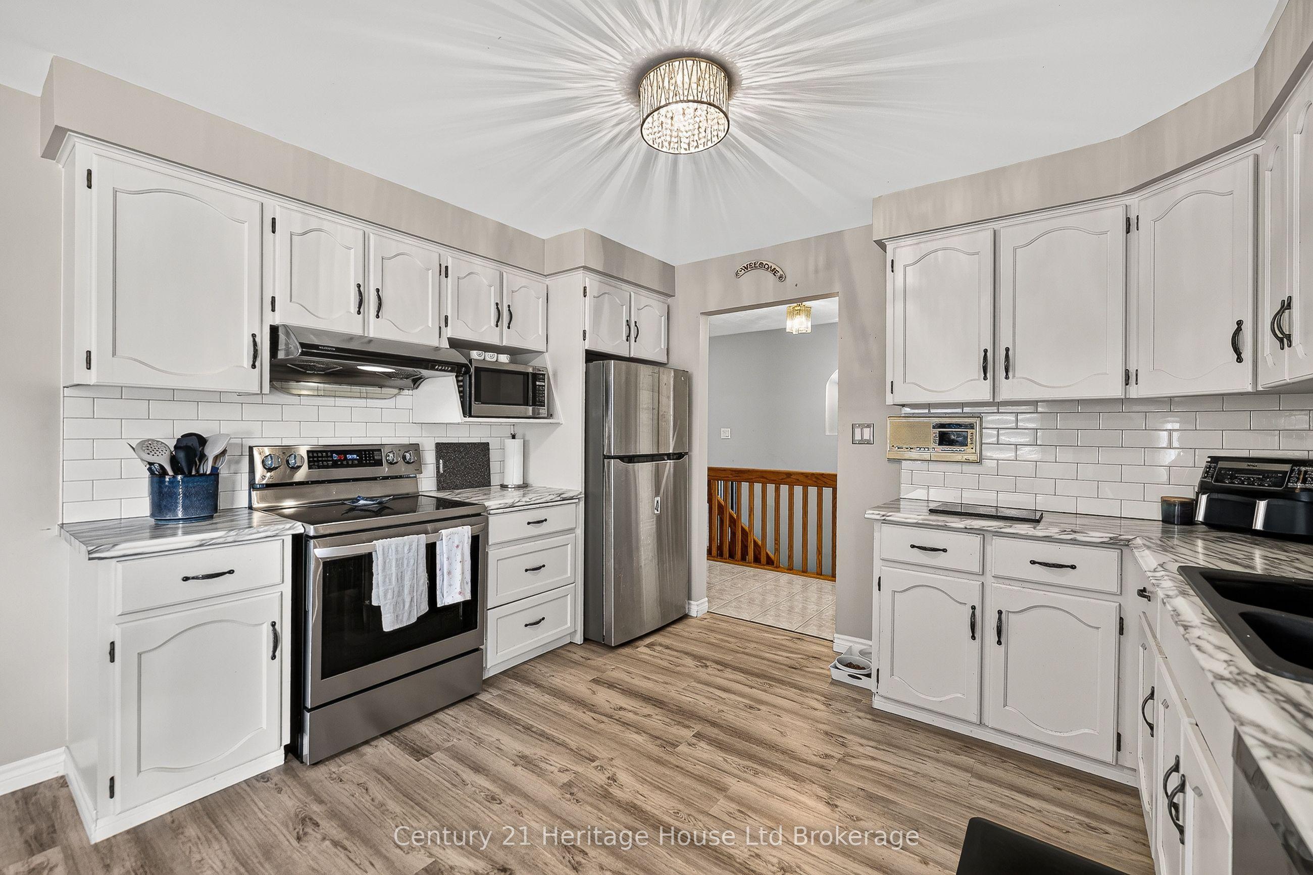 1079 Pearson Drive, Woodstock, ON N4S 8T7
