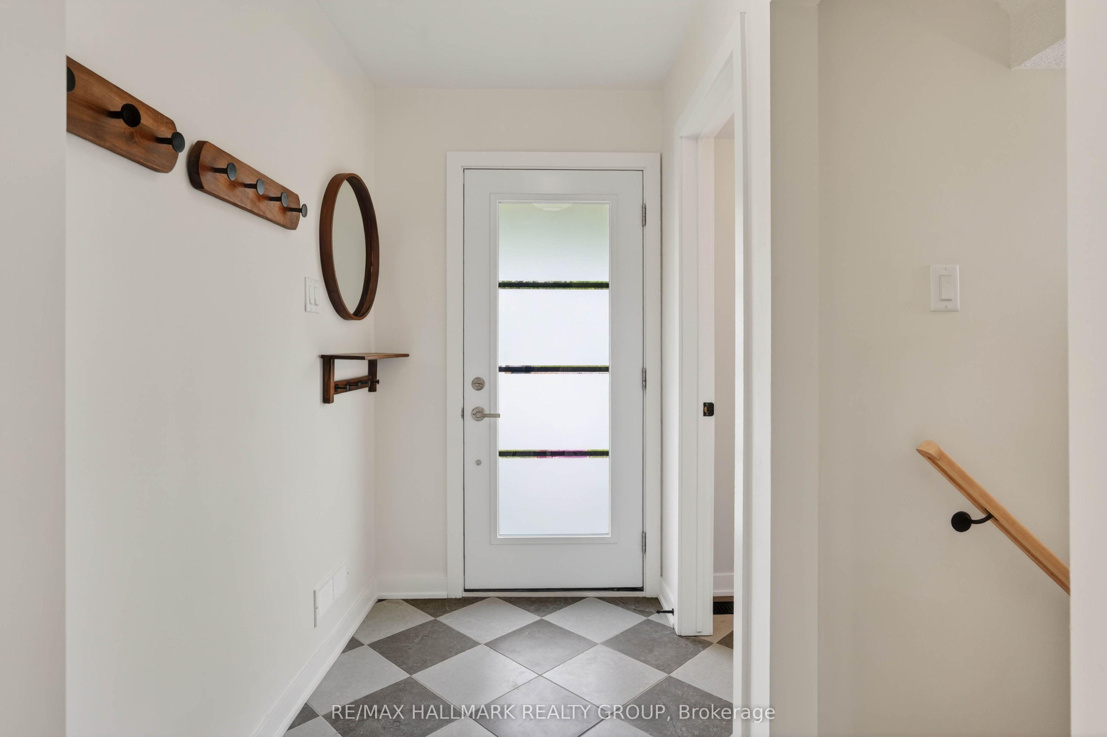 660 Hochelaga Street 20, Overbrook - Castleheights and Area, ON K1K 2E9