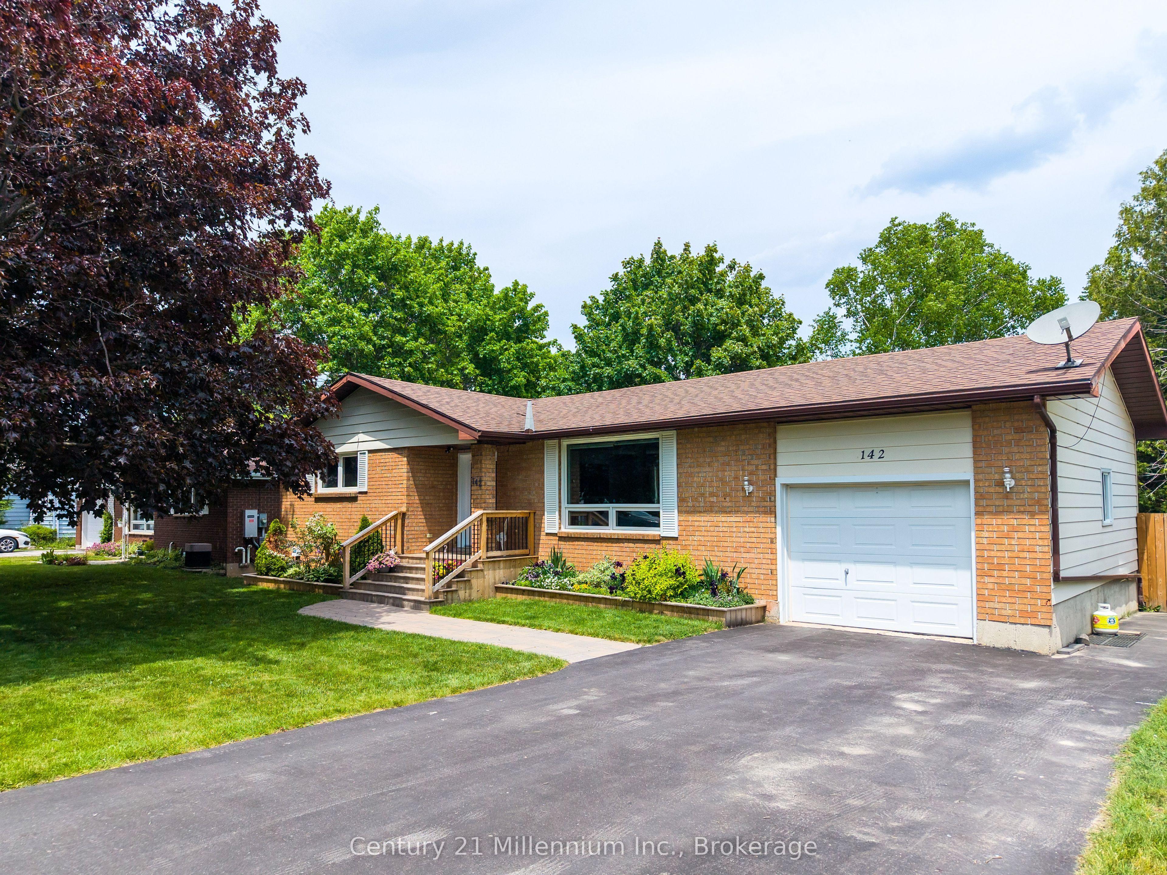 142 Arthur Street E, Blue Mountains, ON N0H 2P0