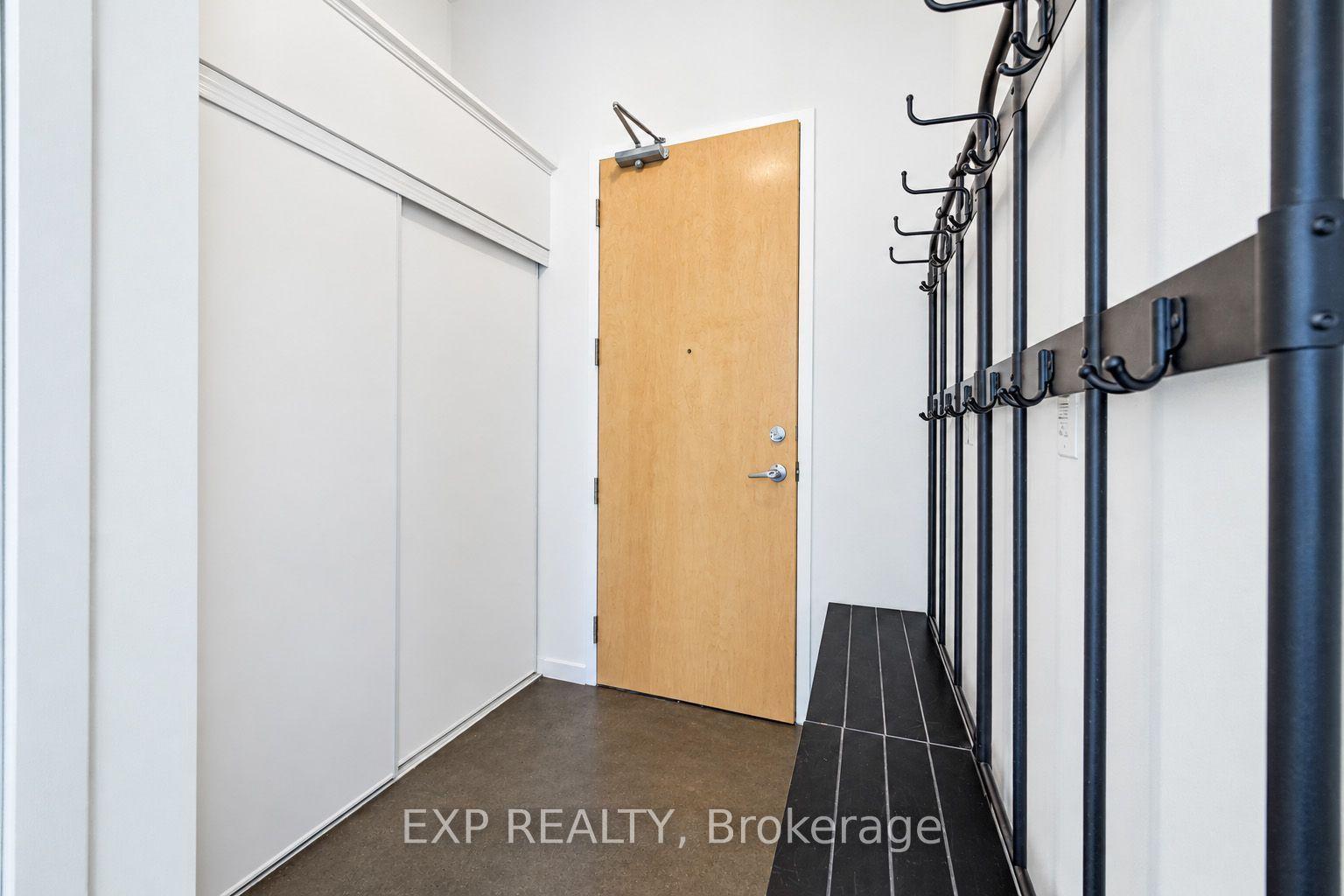 404 King Street W 507, Kitchener, ON N2G 2L5