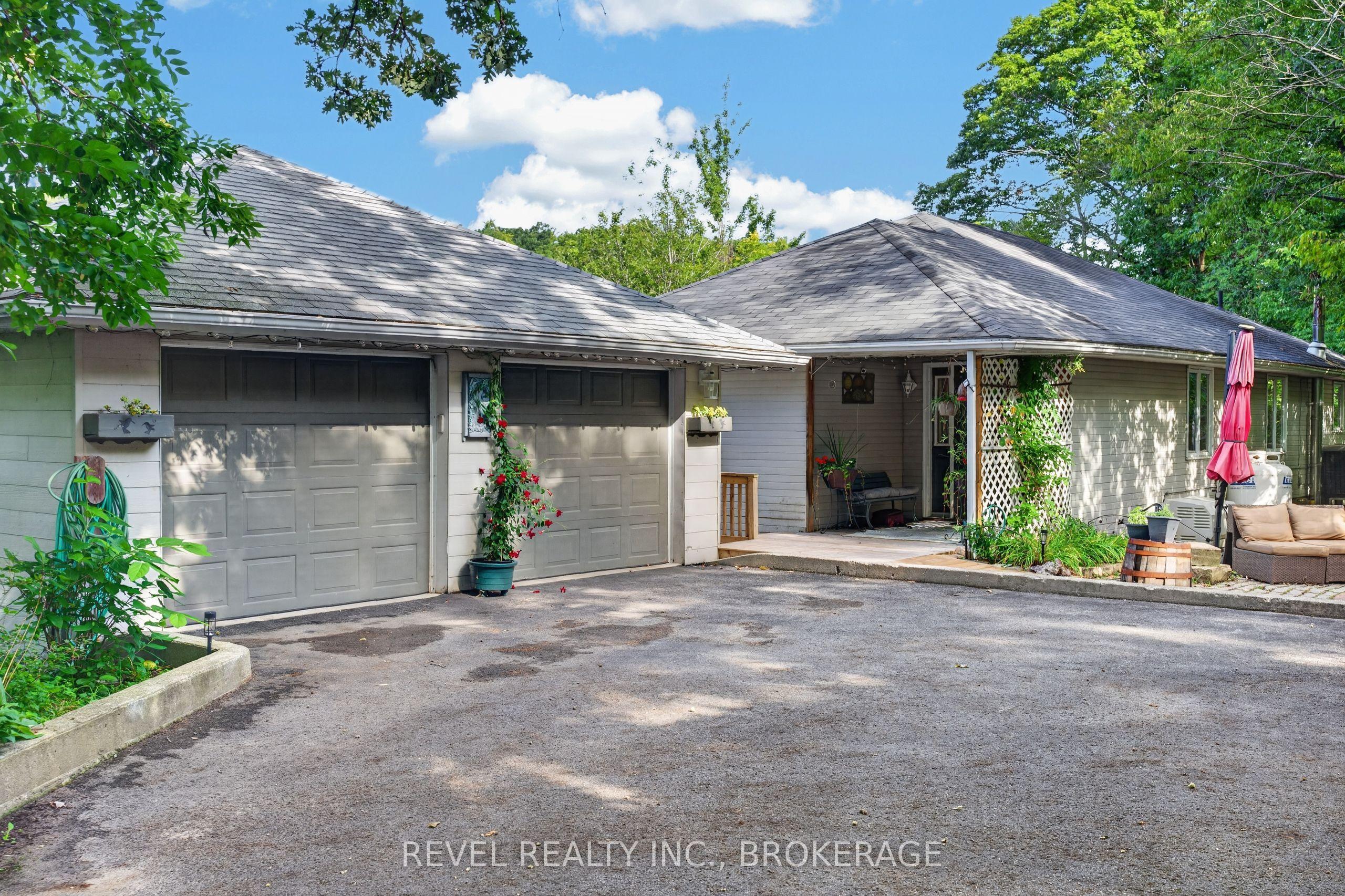 5383 Rideau Road, Frontenac, ON K0H 2N0