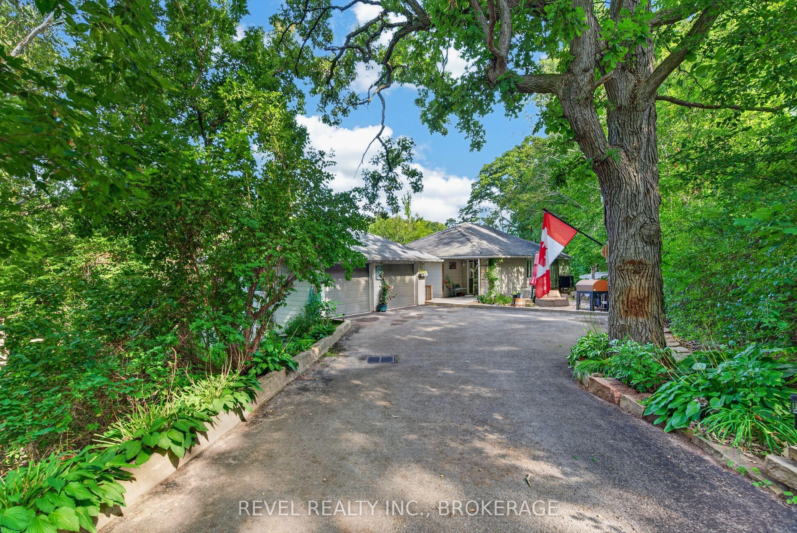5383 Rideau Road, Frontenac, ON K0H 2N0